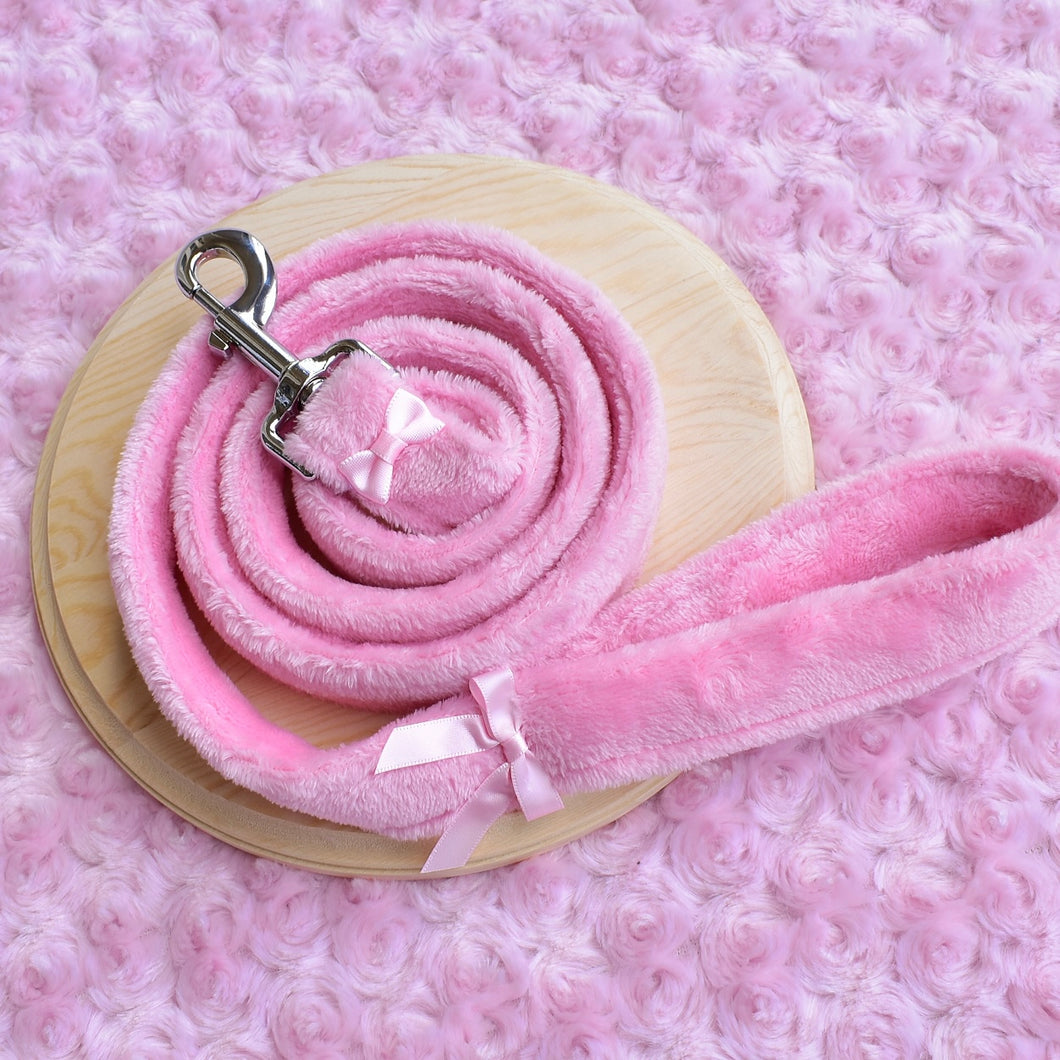 PRE-ORDER Fluffy Leash Bubblegum Pink & Pink Bows 4.25ft